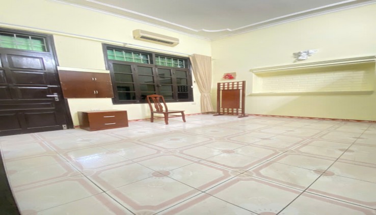 Cho thuê nhà nguyên căn ngõ 25 Lương Khánh Thiện, 30m2, 4 tầng, 2 ngủ, 8 Triệu